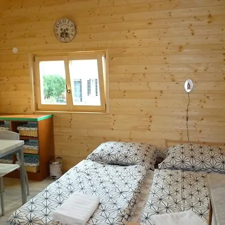 Apartman Relax-Chatka A Apartman Mikulov Exterior photo